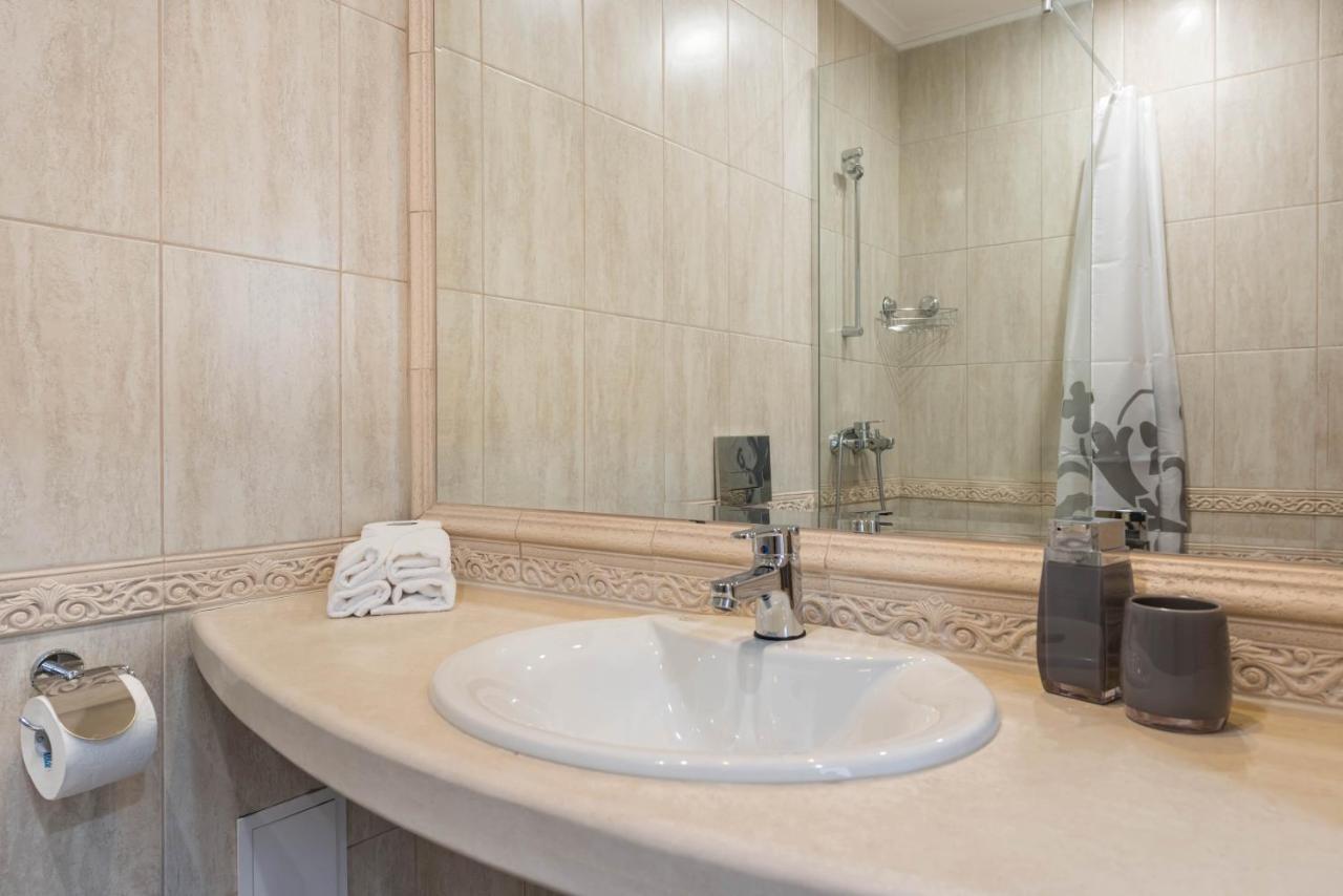 Blue Lagoon Seafront Apartments Варна Екстериор снимка