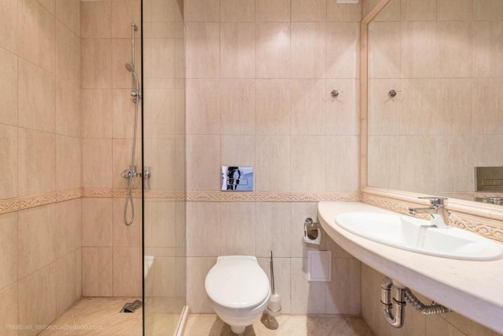Blue Lagoon Seafront Apartments Варна Екстериор снимка