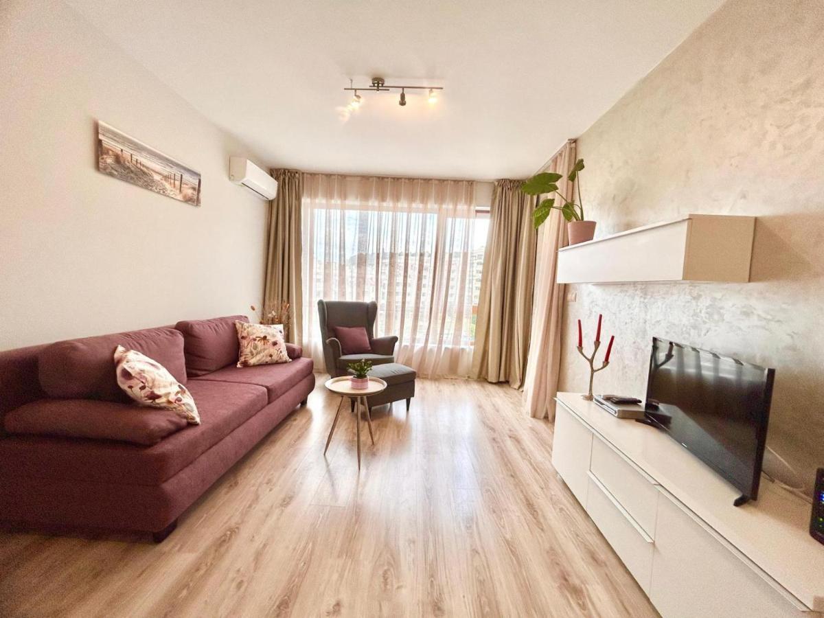 Blue Lagoon Seafront Apartments Варна Екстериор снимка